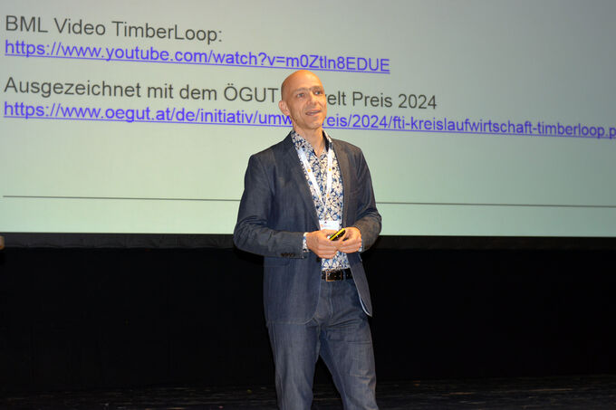 Martin Weigl-Kuska on stage.